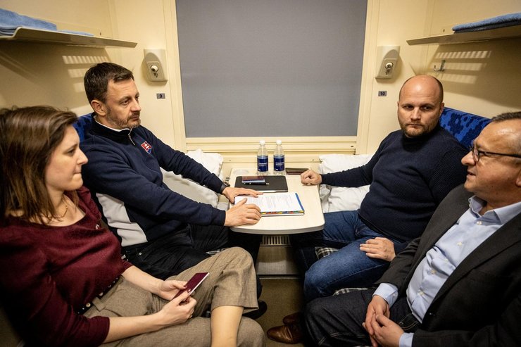 Словакия, Украина, буча, саммит