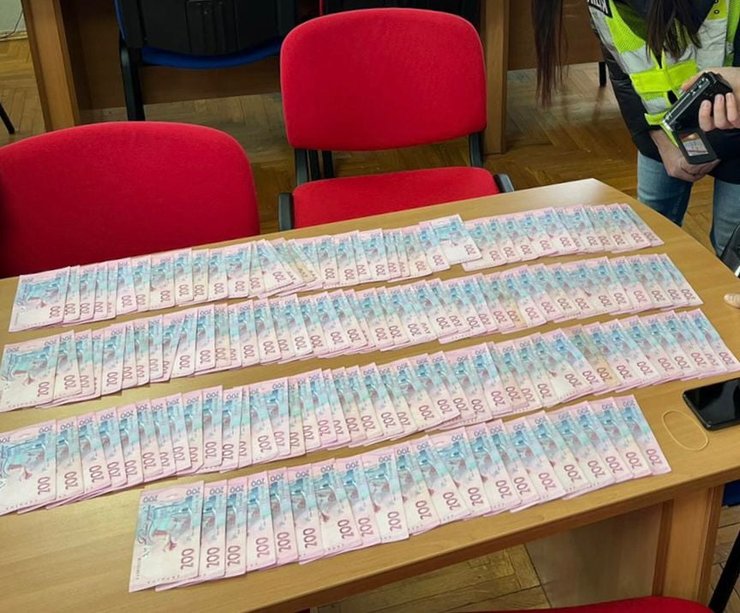 обыск, деньги, сбу, подделка вакцинации