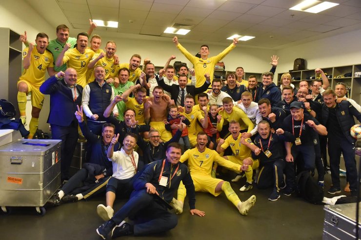 Збірна України з футболу