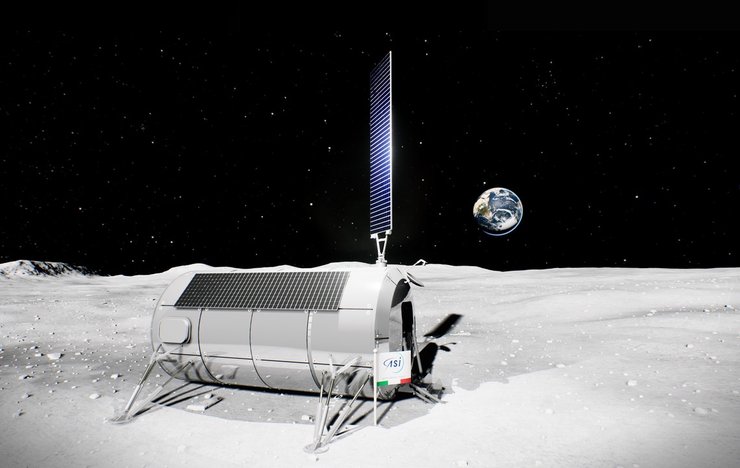 база, Місяць