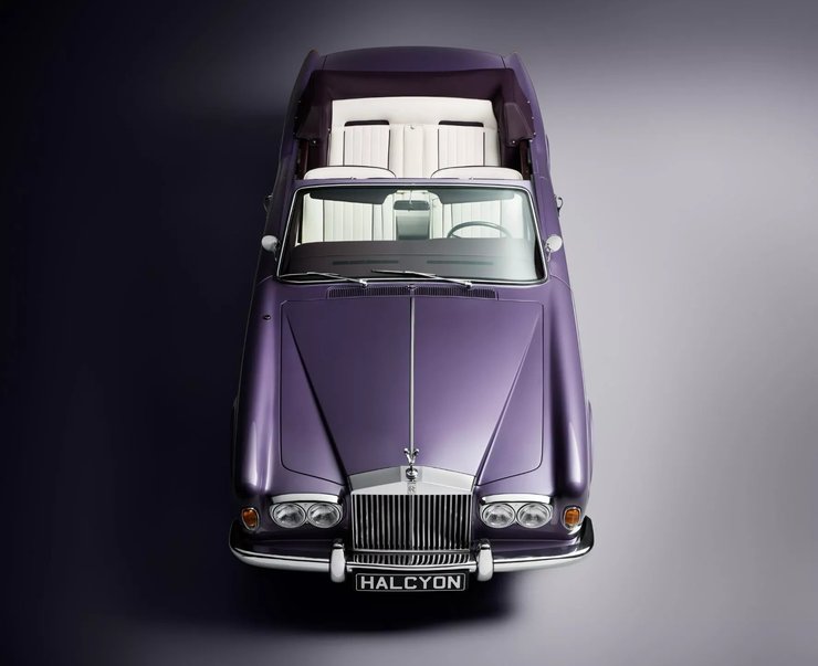 новый Rolls-Royce Corniche