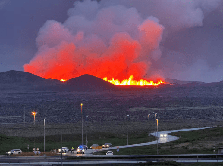 Вулкан, Исландия, извержение
