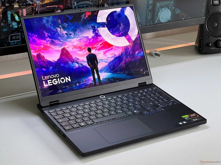 Ноутбук Lenovo Legion 5 15AHP