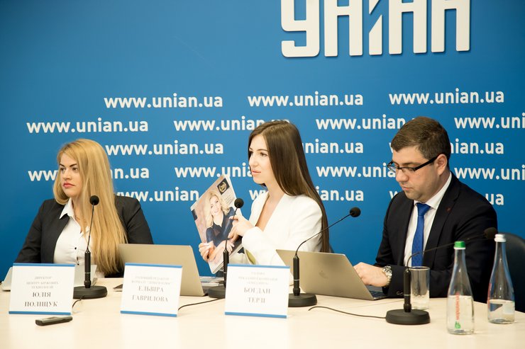 Рейтинги от Financoff ("Деньги плюс") и Amillidius: проект от Э.Гавриловой и Б.Терзи