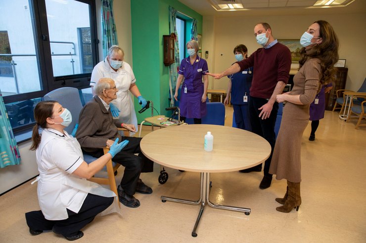 Iris & Ink, Кейт Миддлтон, юбка