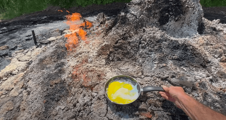 Яєчня на кратері вулкану в Україні