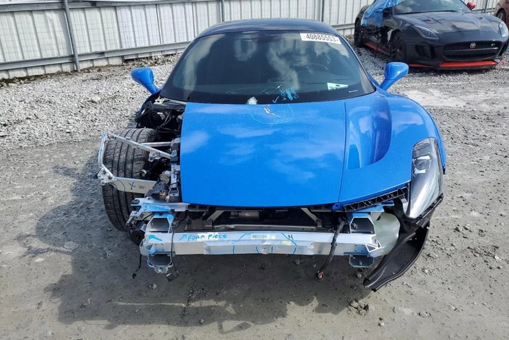 Maserati MC20 2022, Maserati MC20, новий Maserati MC20, суперкар Maserati, розбитий суперкар