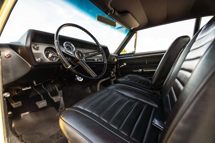 Салон Oldsmobile 442 1967 года