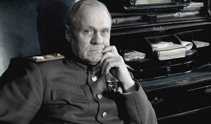 Владимир Меньшов, Георгий Жуков