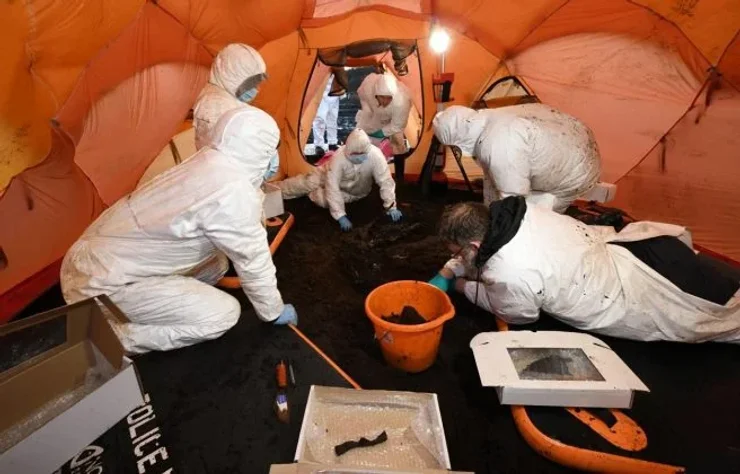 древнее болотное тело, болотная мумия, археология Северной Ирландии, находка железного века, радиоуглеродное датирование, историческая загадка