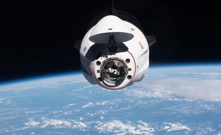 Корабель Dragon компанії SpaceX