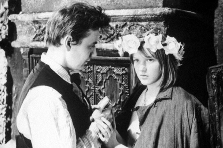 Олег Табаков та Олена Проклова в картині "Гори, гори, моя зірка"