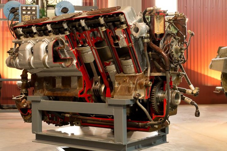 виробництво танкових двигунів