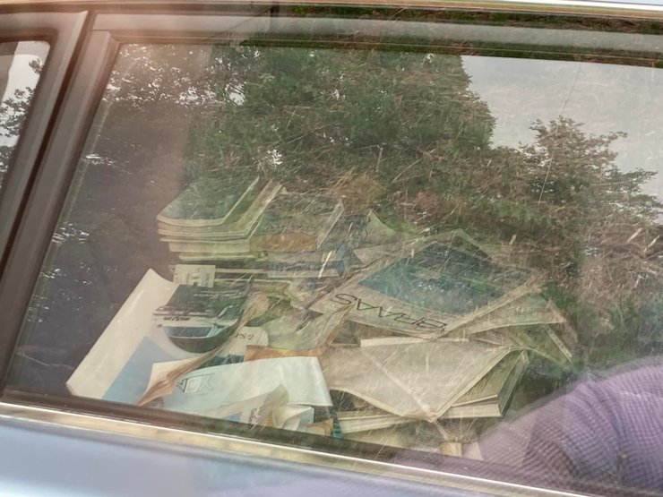 старые Вольво, автосалон Вольво, автосалон Volvo, Volvo 240, капсулы времени, заброшенные авто