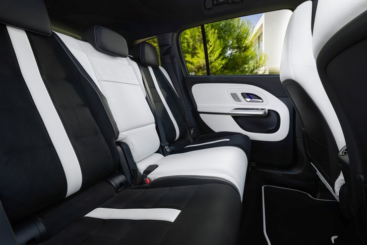 салон Mercedes GLB