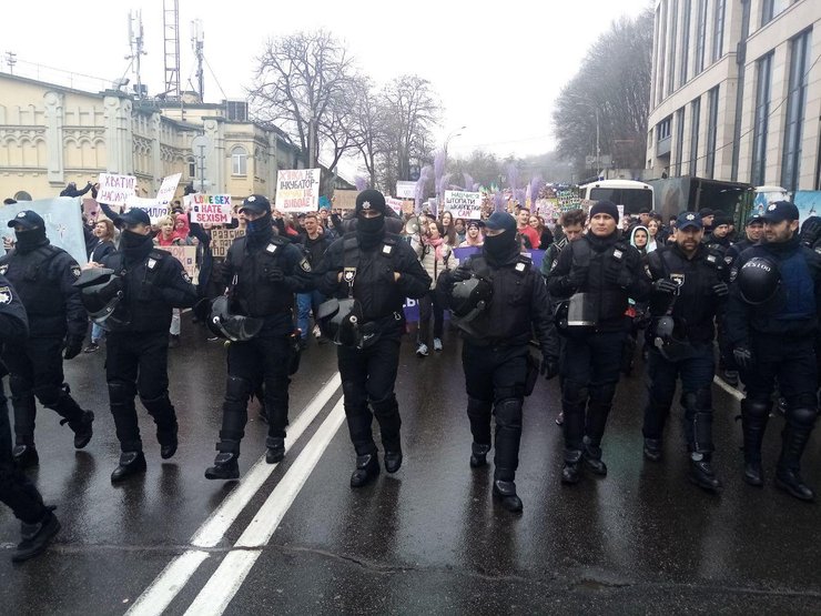 марш женщин, киев, полиция