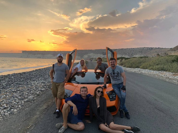 Олена Синельникова, Орел і решка