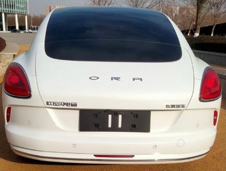 ORA Lightning Cat, новий ORA Lightning Cat, електромобіль ORA Lightning Cat, китайський електромобіль, Porsche Panamera