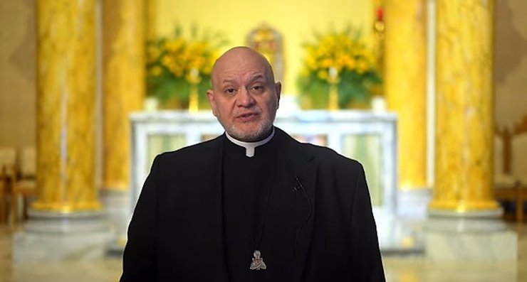 отец карлос мартинс