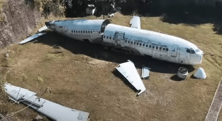 самолет, заброшенный боинг, Бали, достопримечательность, куда сходить на Бали, туристический гайд, Boeing 737