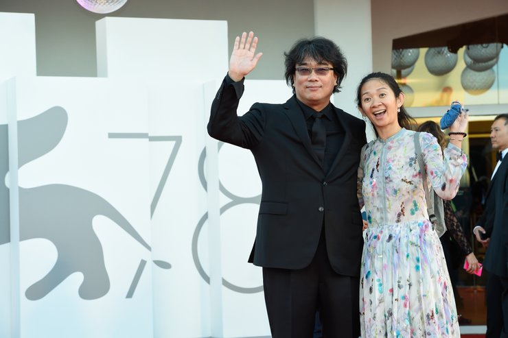 Пон Чжун Хо, Хлоя Чжао