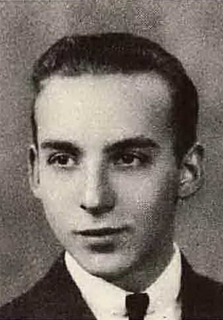 Пілот Воррен Сінгер