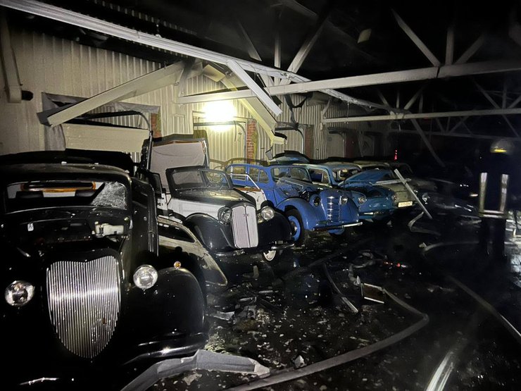 Музей ретро-автомобилей пожар
