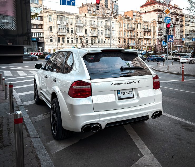 Porsche Cayenne Magnum