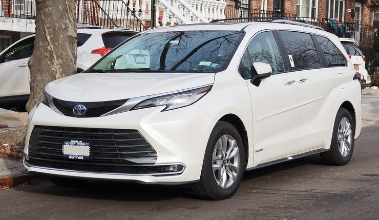 Автомобіль Toyota Sienna