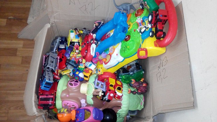 іграшки, секонд хенд