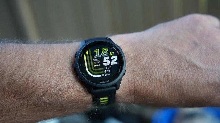 Розумний годинник Garmin Forerunner 170