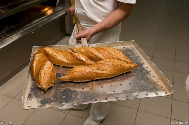 Прежде всего подорожает зерно и продукция из него: макароны, хлеб и т.д.