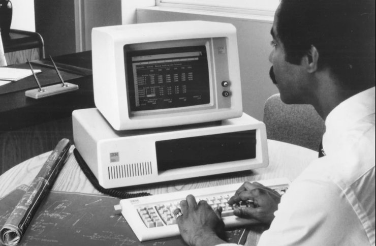 Компьютер IBM PC 5150