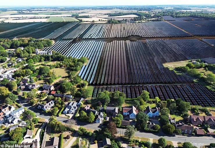 солнечные панели в англии cолнечная электростанция вокруг деревень