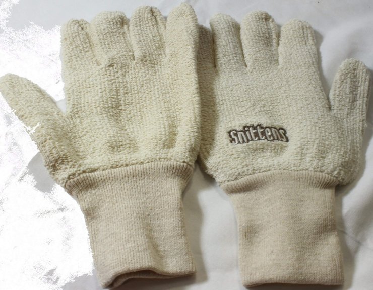 Нежить, алергія, носовичок, рукавички