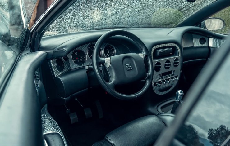 Салон Bugatti EB112