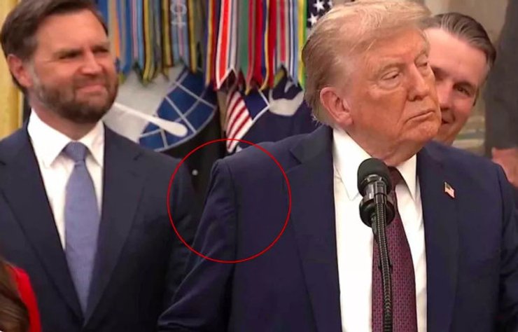 Некоторые пользователи утверждали, что пиджак Трампа выглядит не так, как надо