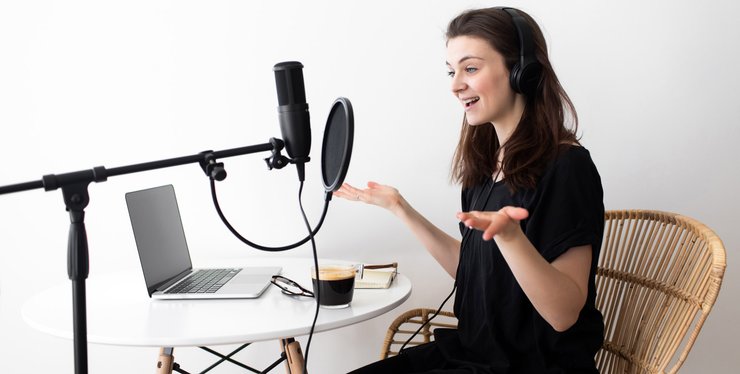 стартап Elision развивает подкасты