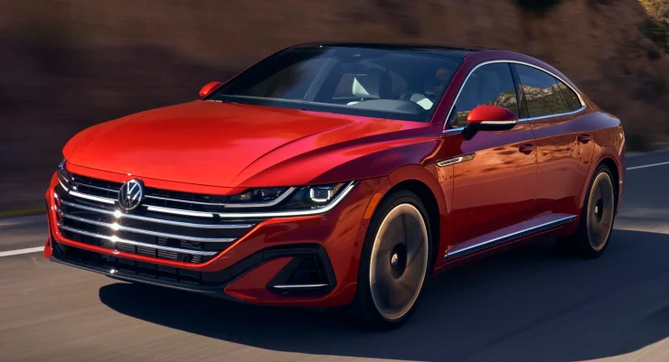 Volkswagen Arteon в США получил 300-сильный двигатель.