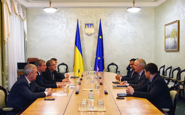 космодром у канаді