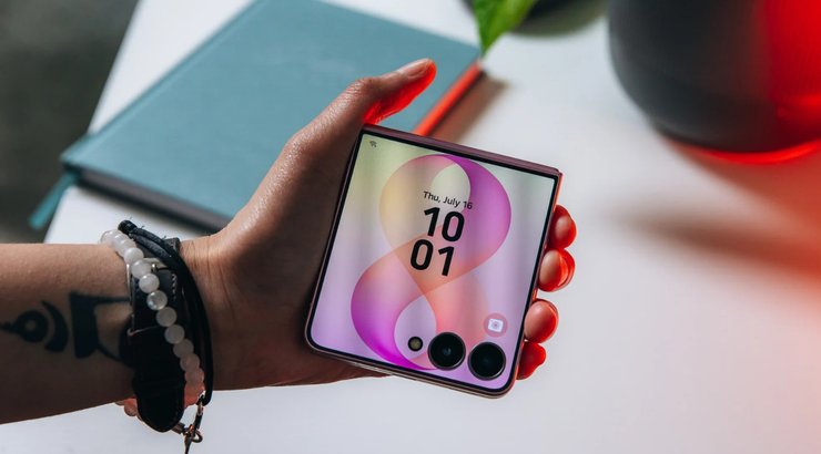 Смартфон Samsung Galaxy Z Flip 8
