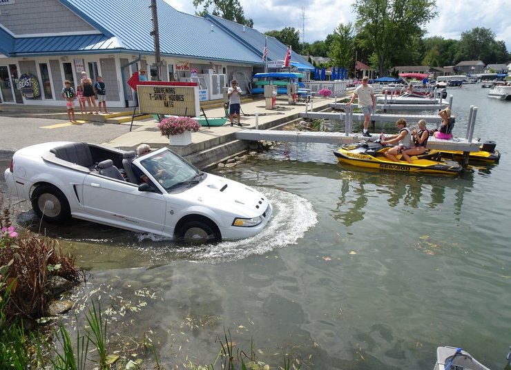 Форд мустанг 1999, Ford Mustang, тюнінг Ford Mustang, кабріолет Ford Mustang, амфібія Ford