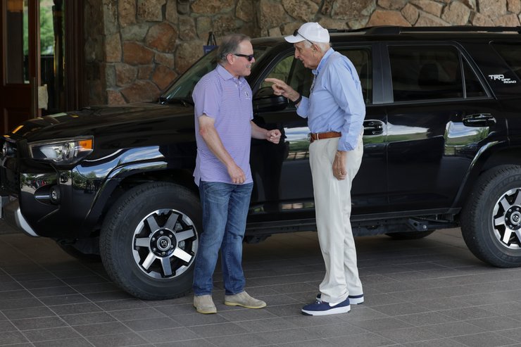 літній табір мільярдерів, сан веллі, кен ленгон, девід заслав