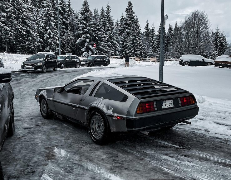 DeLorean в Украине, DeLorean DMC12, авто из фильма Назад в будущее, DeLorean