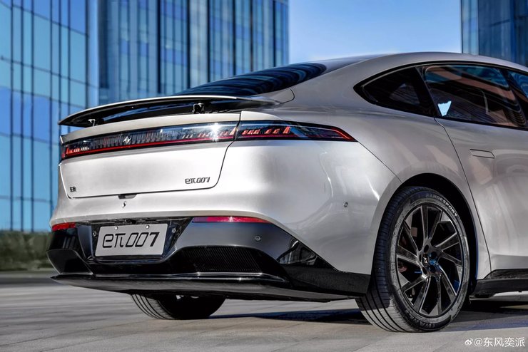 Dongfeng eπ007, новый Dongfeng eπ007, электромобиль Dongfeng, китайский электромобиль
