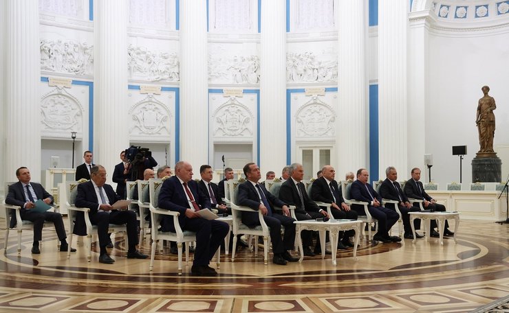 дмитрій Медведєв російська еліта