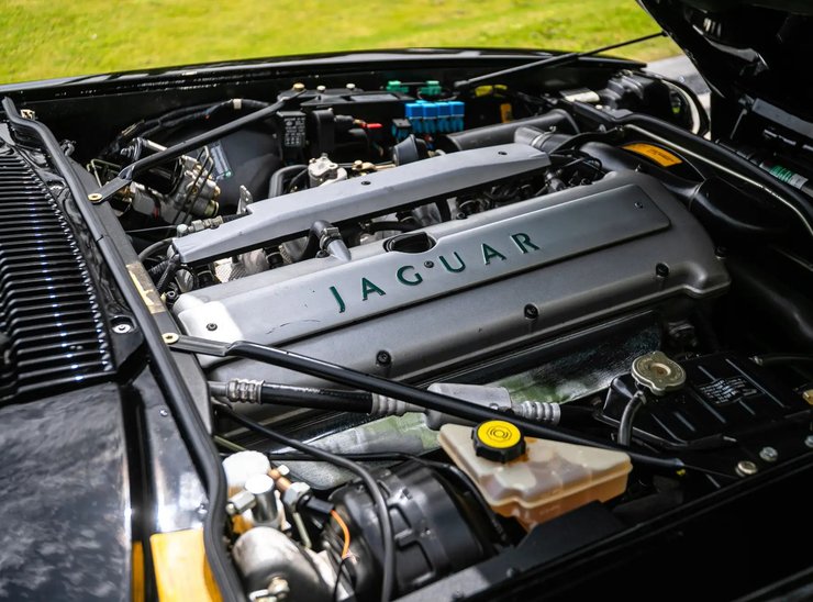 Двигатель Jaguar
