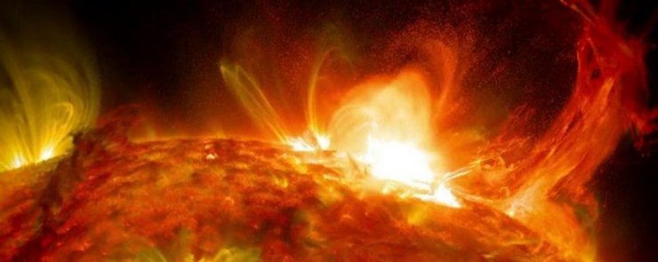 сонце, спалах на Сонце