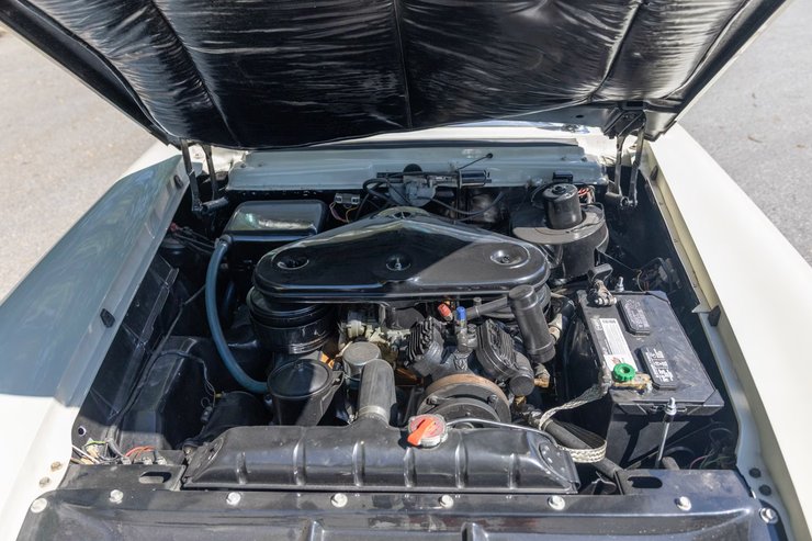 Packard V8