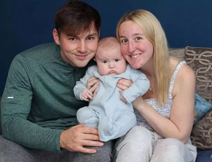 Джорджия Лейми родила сына-богатыря весом более 5 кг, акушерки говорят, что никогда раньше такого не видели, курьезы